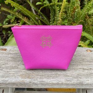 Rustic Cuff Follow Your Heart Pink Cosmetic/Makeup/Jewelry Pouch Holder
